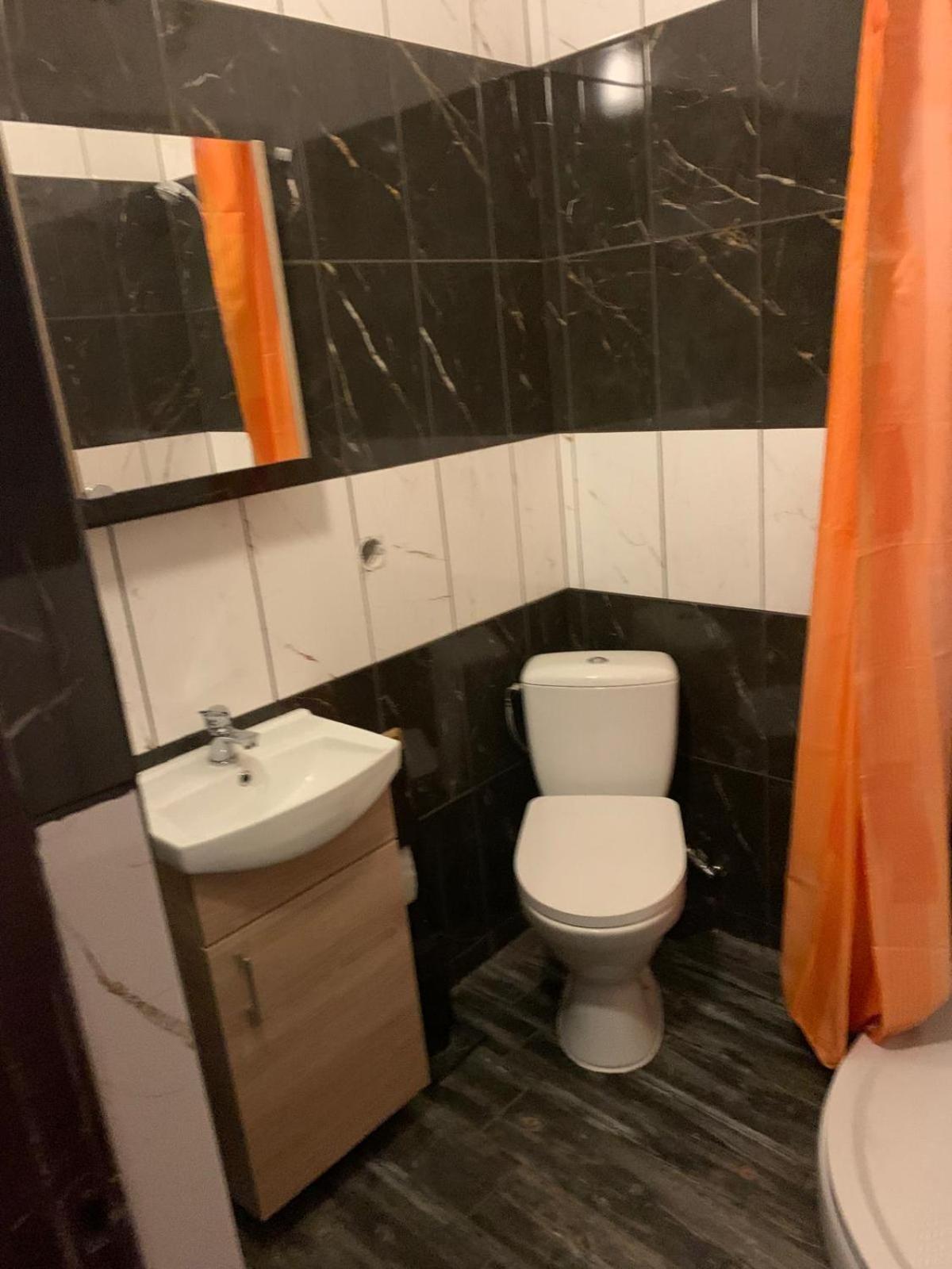 Brother Louie Apartment Riga